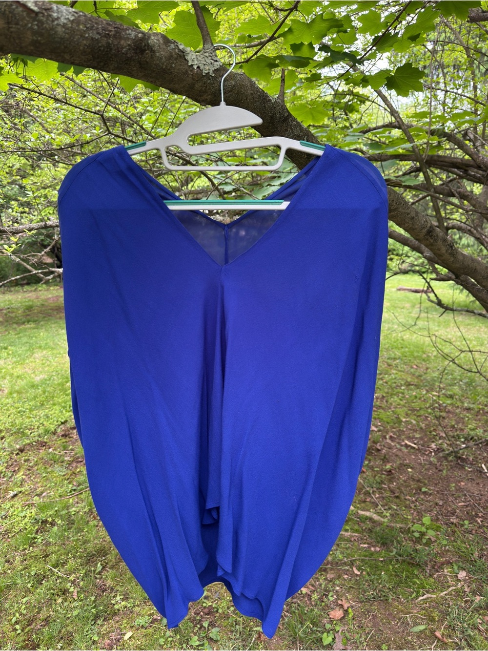 Bright Royal Blue V-Neck Blouse babaton Aritzia SILK